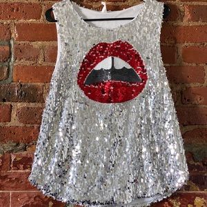 5. Sequin red lips flare tank top